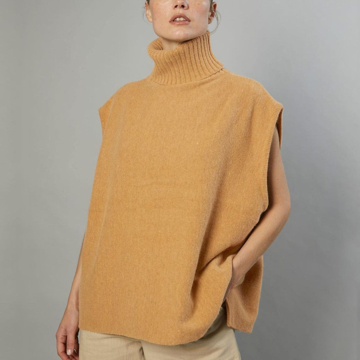 Women Casual Turtleneck Sleeveless Sweater 10