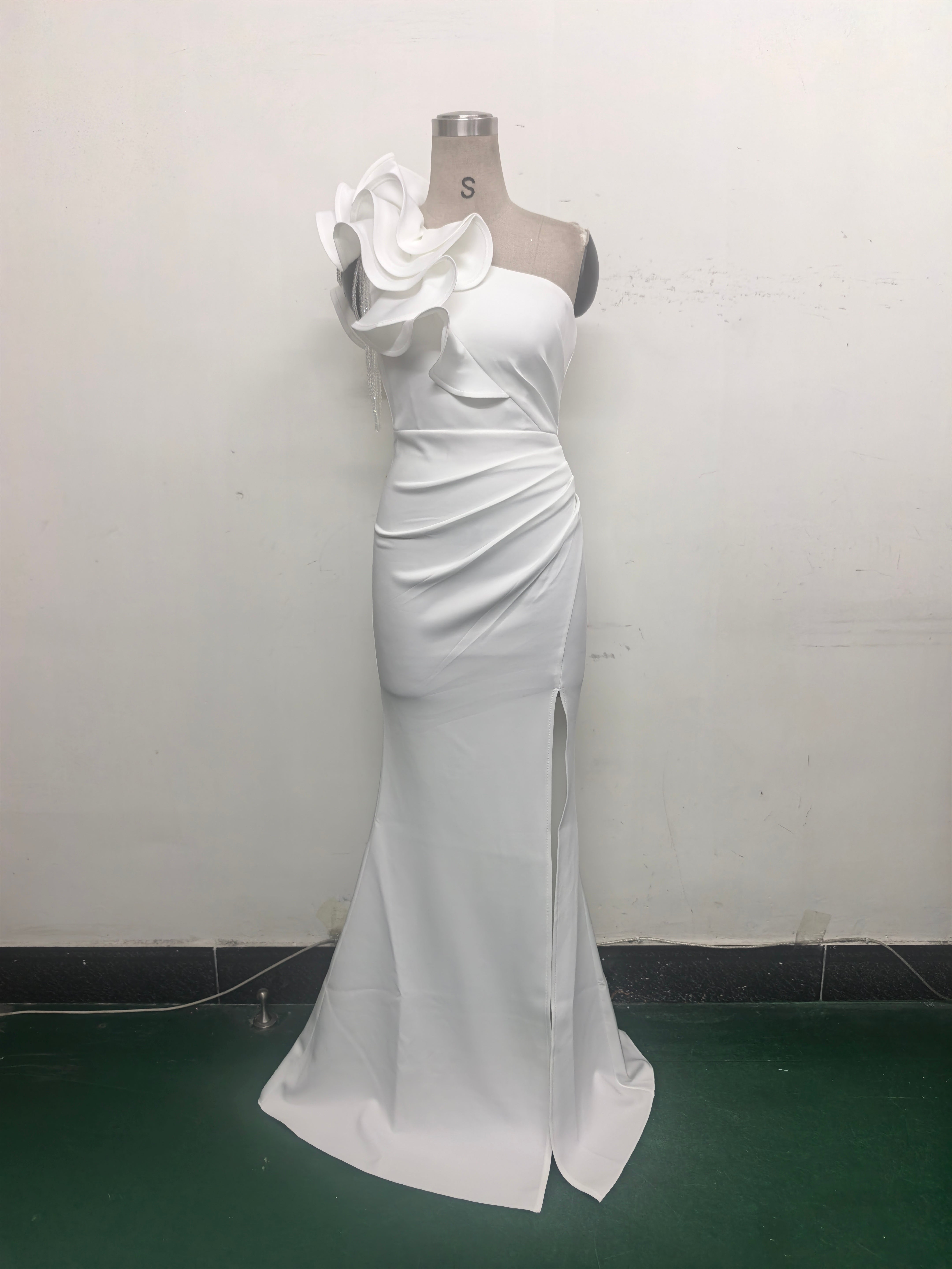 Women One-Shoulder Beaded Wool and Floral Satin Slit Sexy Evening Dress 36