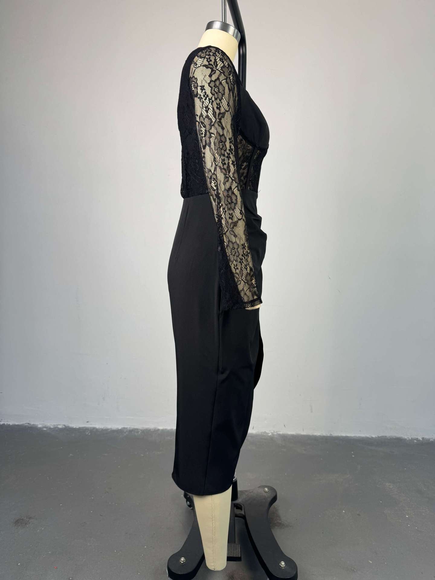 Women spring elegant square neck lace long sleeve maxi dress 3