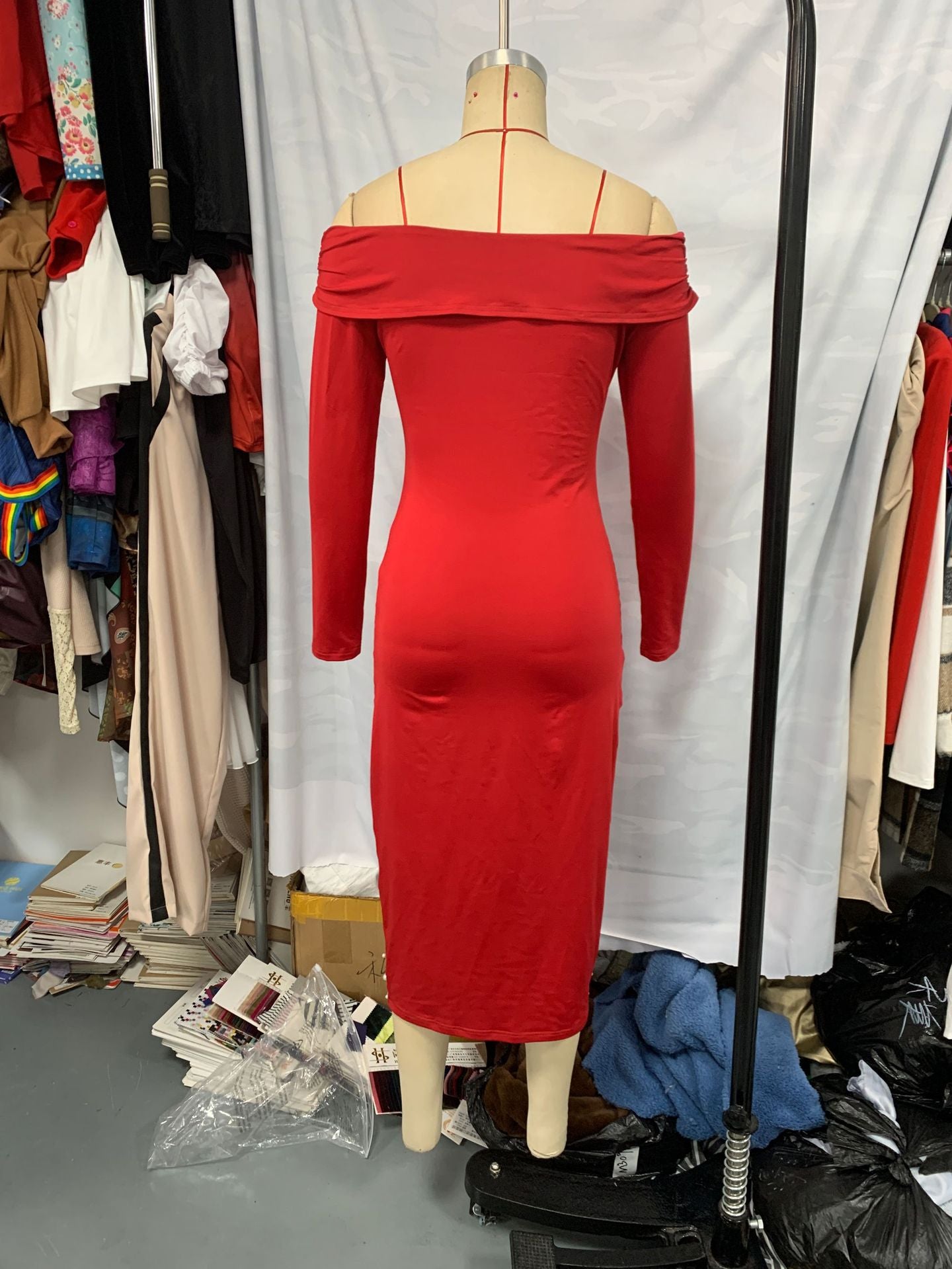 Fashionable And Elegant Off-Shoulder Solid Color Long Sleeve Beaded Bodycon Dress 11