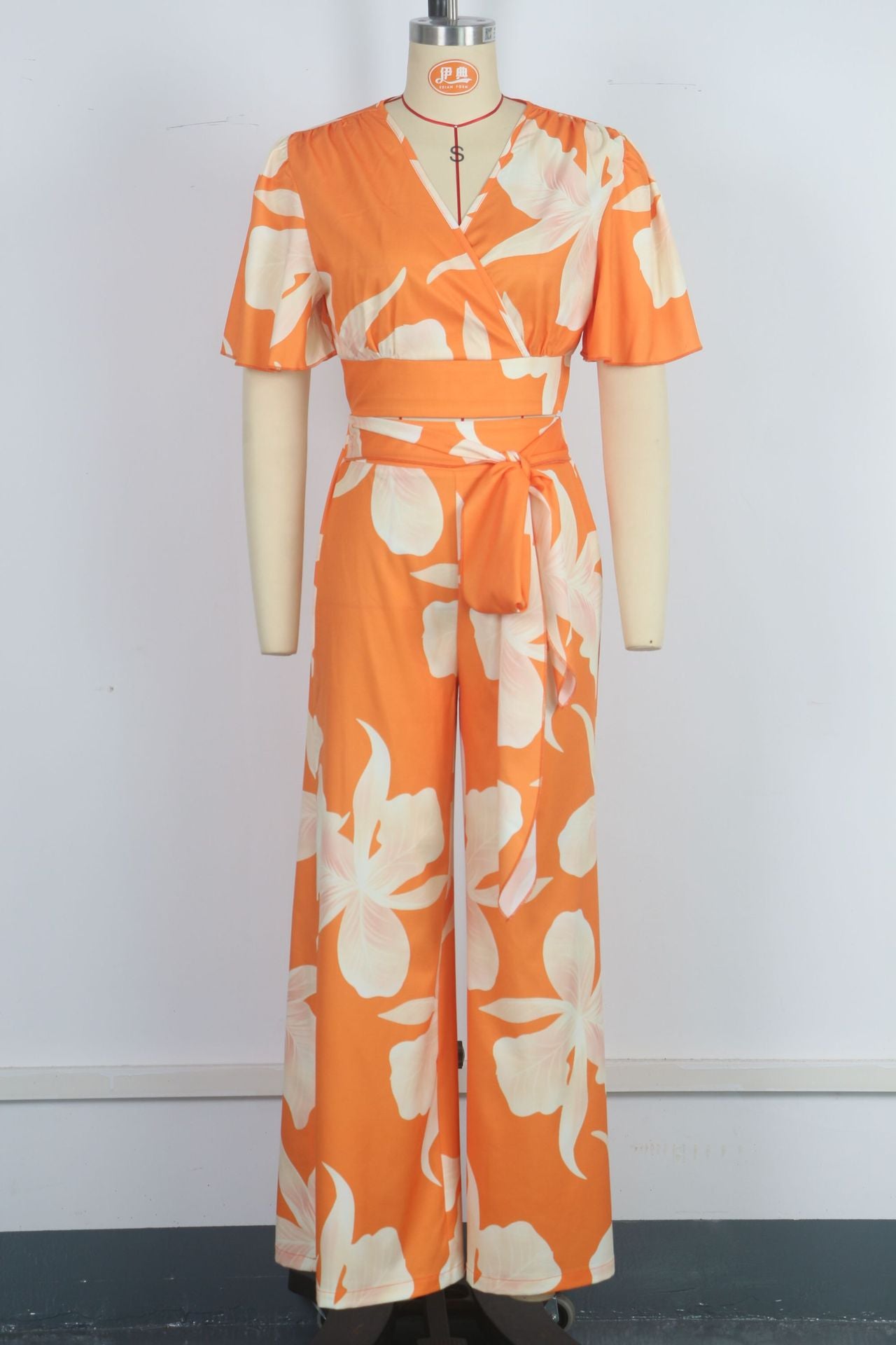 Women Tropical Print Pleated Butterfly Sleeve Top and Lace-up Wide-leg Pants Two-piece Set 14