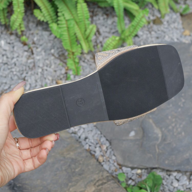 Rhinestone Flat-Bottom Women's Summer Slippers One-Line Design Fashionable & Suitable for Outdoor Wear 10