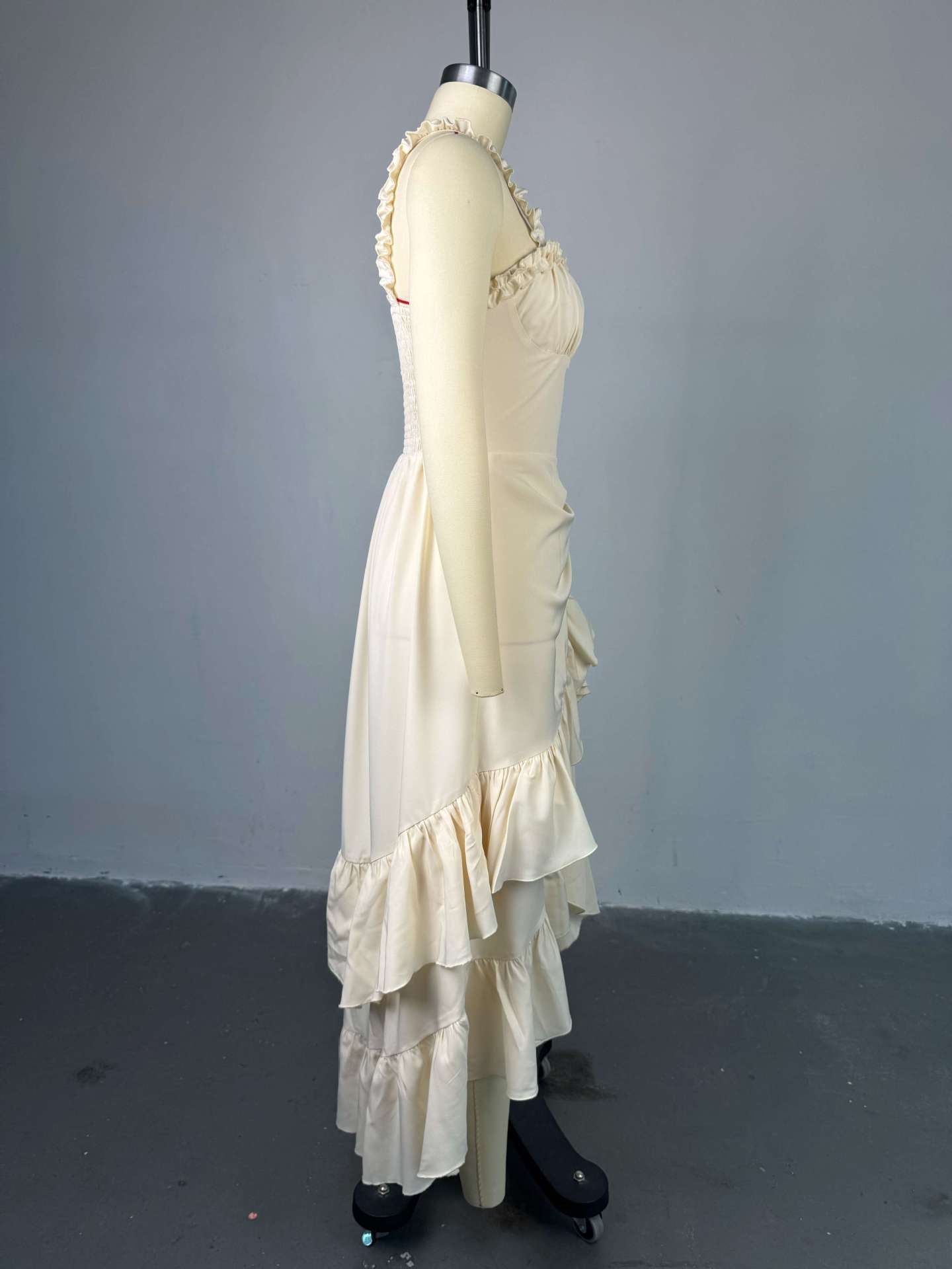 Women's Summer Sweet Straps High-Waist Ruffle Dress 3