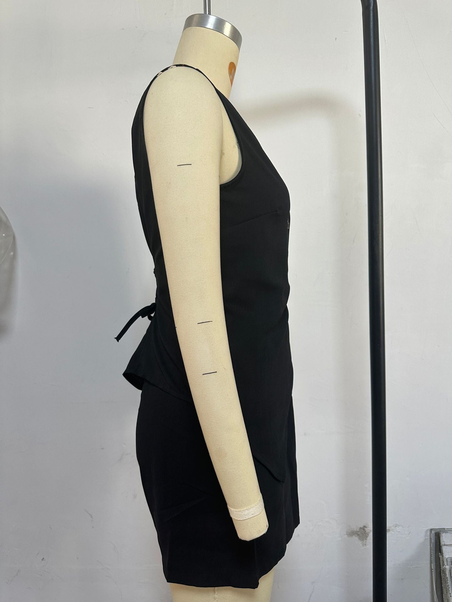 Women Summer Solid Casual V-Neck Vest and Shorts Two Piece Set 8