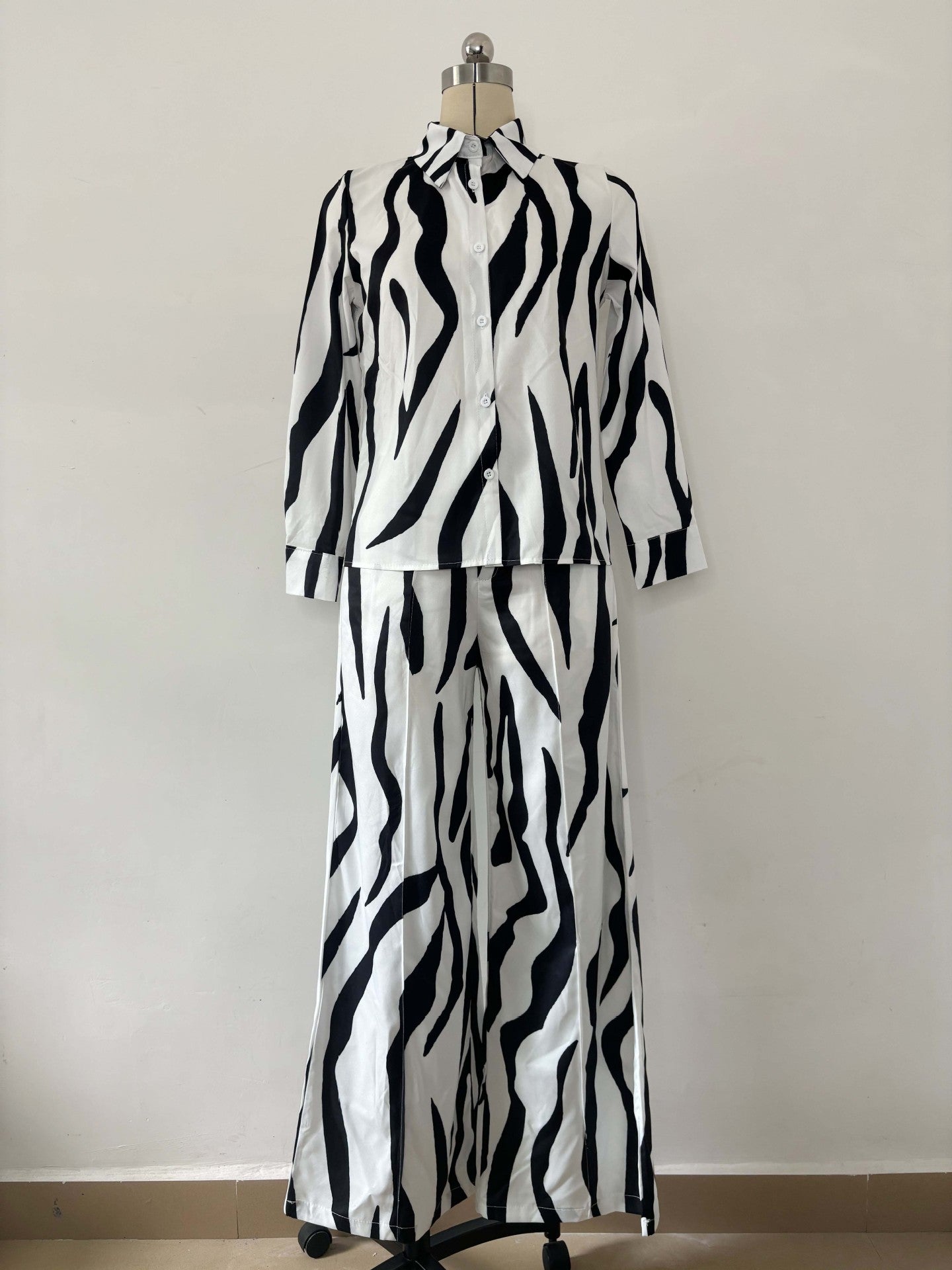 Women printed shirt and wide-leg pants Casual two-piece set 22