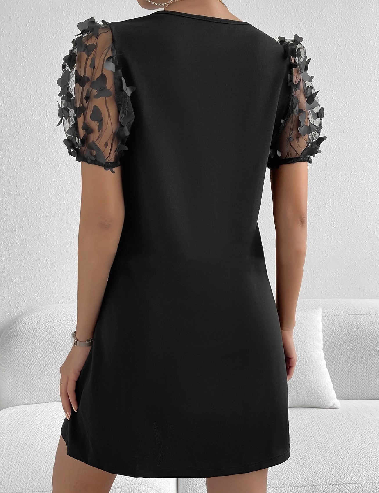 Mesh Applique Lantern Sleeve Casual Dress 3