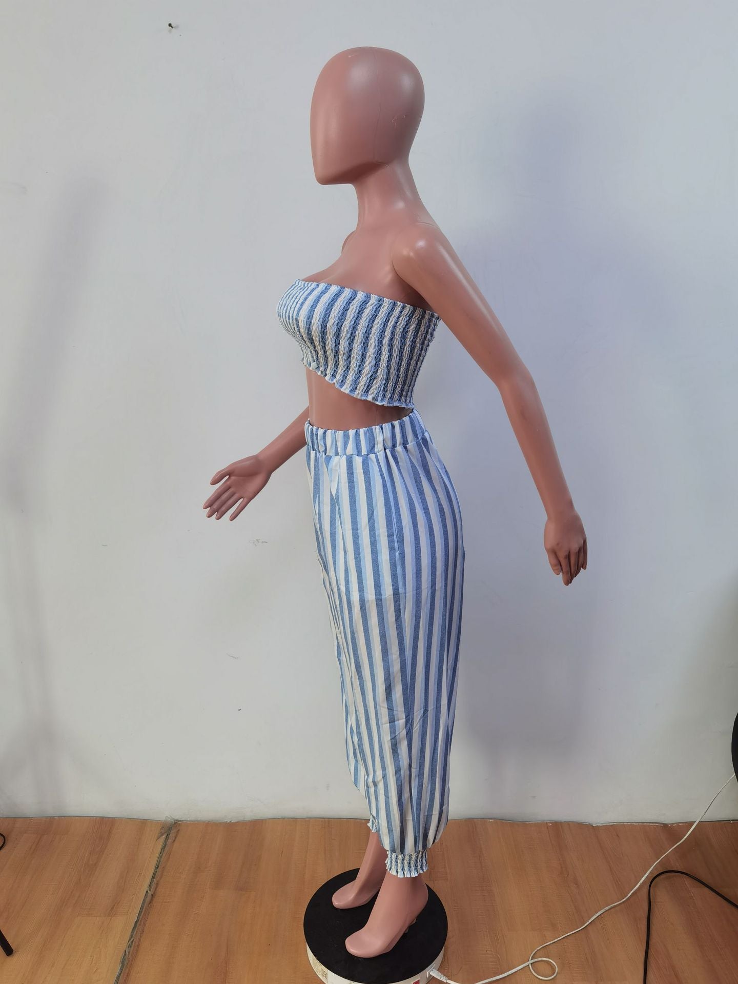 Women's Striped Print Sexy Fashionable Strapless Two-Piece Pants Set 8