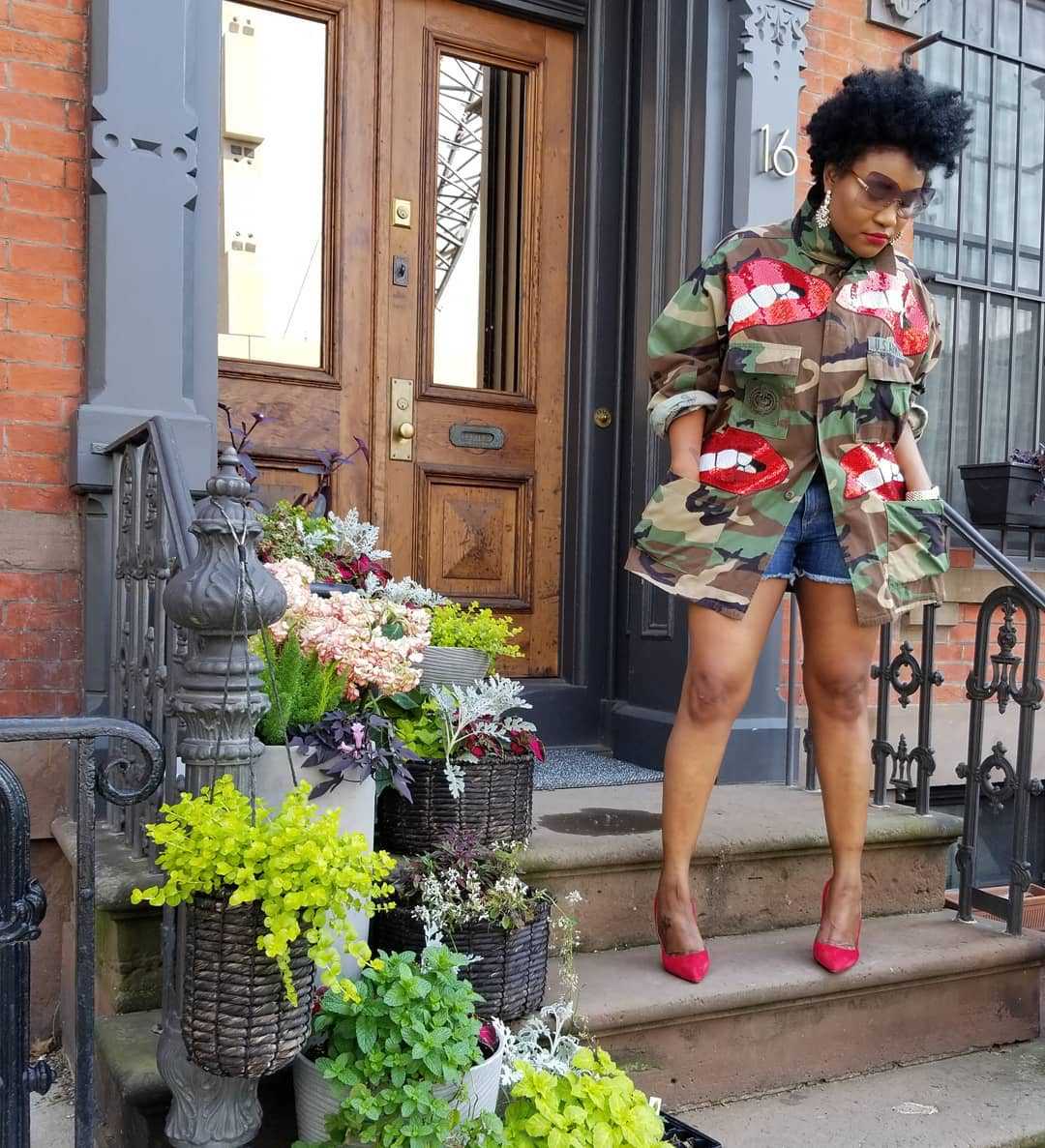 Women's Fashion Pocket Stand Collar Camouflage Sequin Lips Camouflage Jacket Top 5