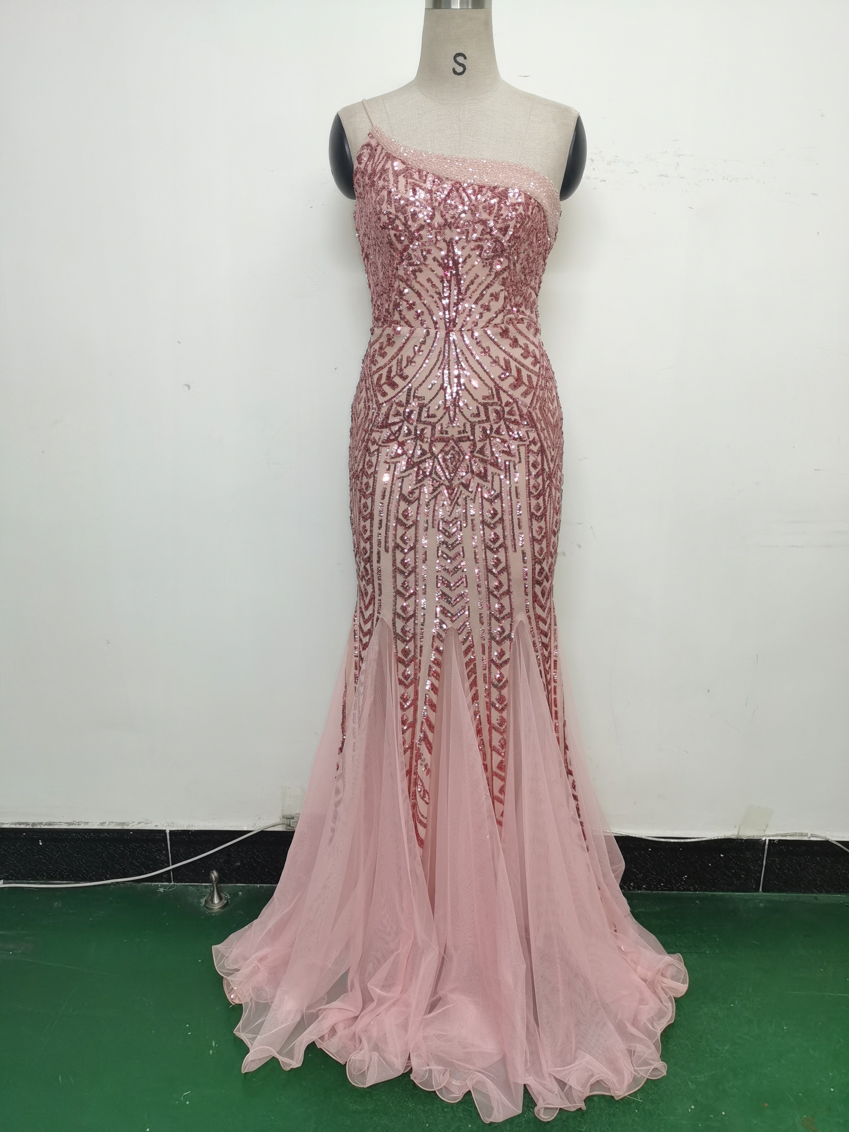 Sexy One Shoulder Sequins Mesh Patchwork Evening Dress 76