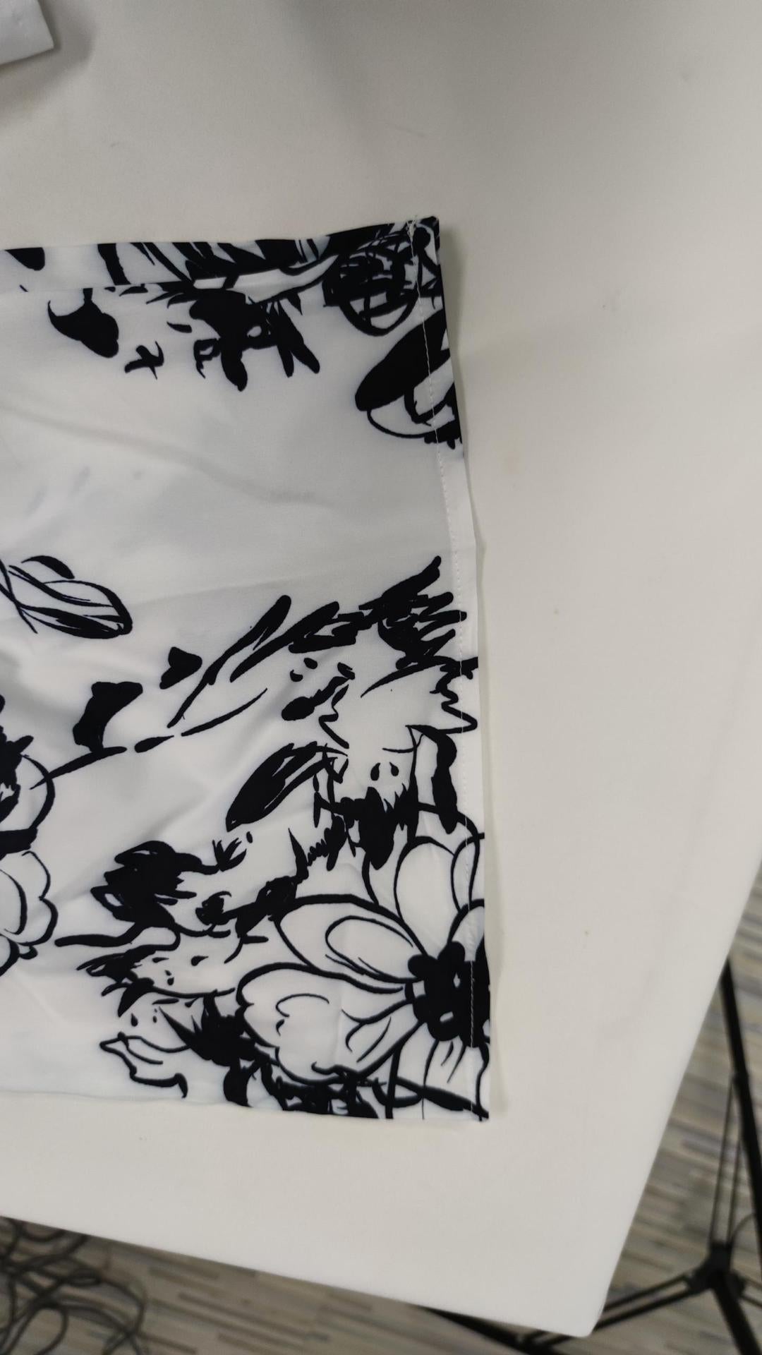 Summer Women's Fashionable And Elegant Print Bat Sleeves Slim Waist V-Neck Jumpsuit 19