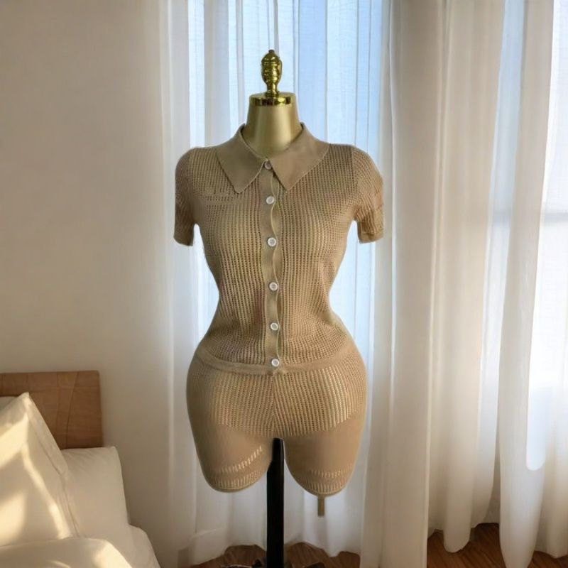 Women Summer Round Neck Hollow Crochet Short Sleeve Knitting Top and Shorts Two-piece Set 3