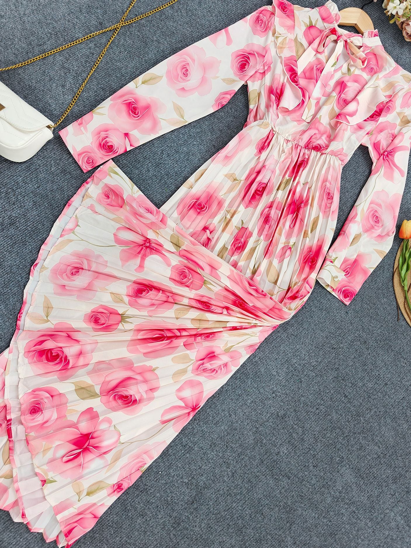 Women Elegant Holiday Print Long-Sleeved Pleated Dress 3