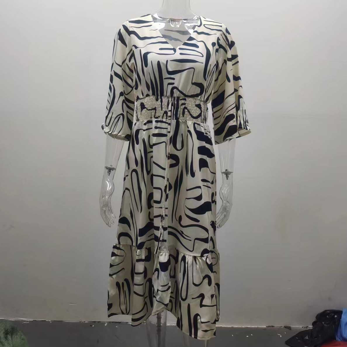 Summer Printed V-Neck High Waist Lace Bell Bottom Half-Sleeve Casual Dress 12