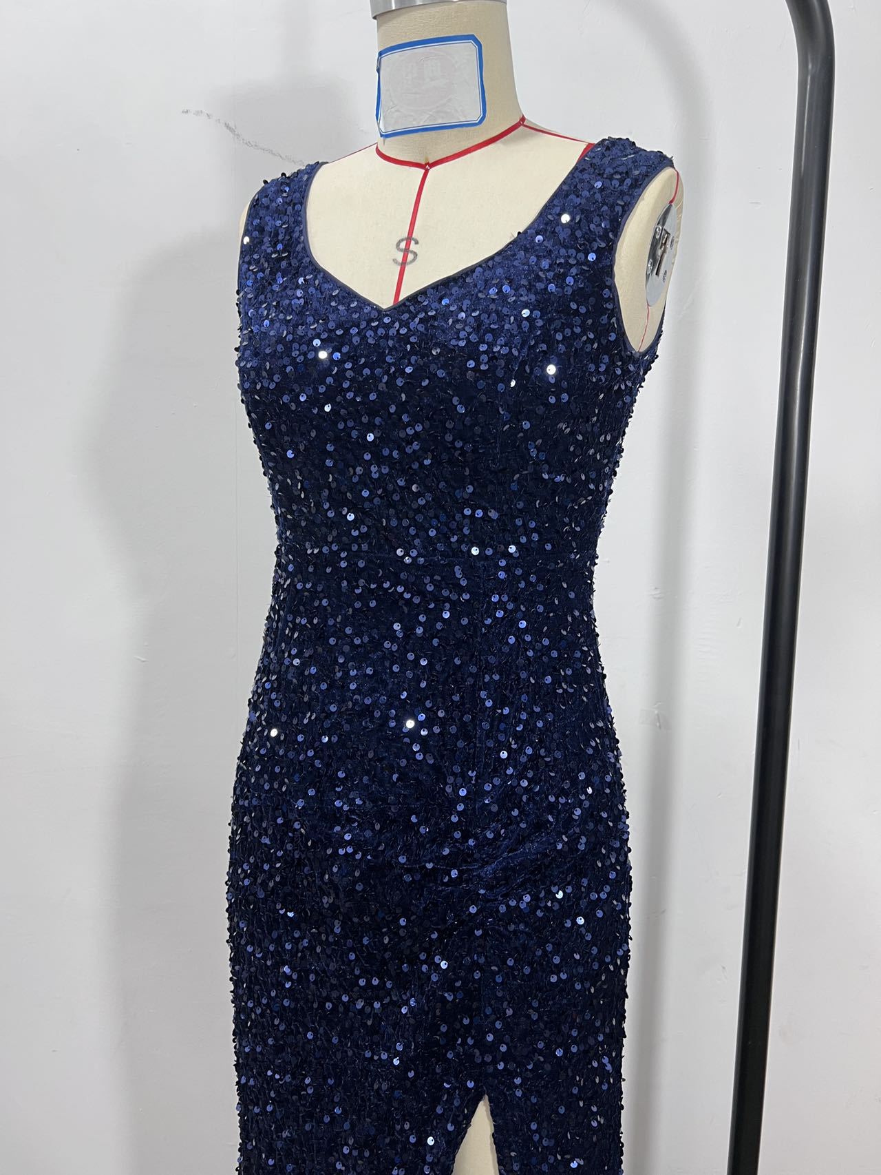 Summer Elegant Sequin V-Neck Slit Formal Party Evening Gown 9