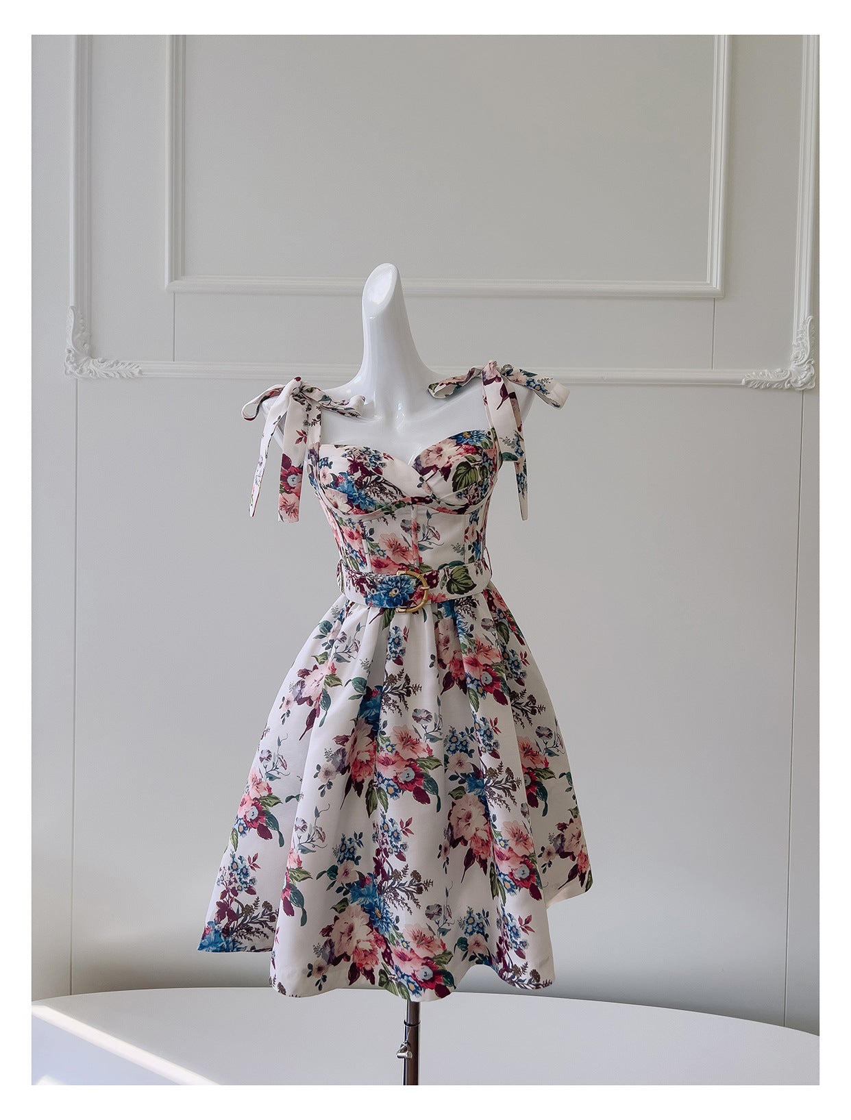 Women summer Strapless suspender dress 3