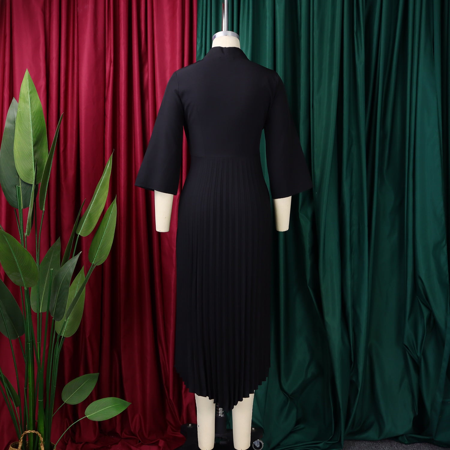 Women 3/4-sleeve tie dress with irregular pleats 31