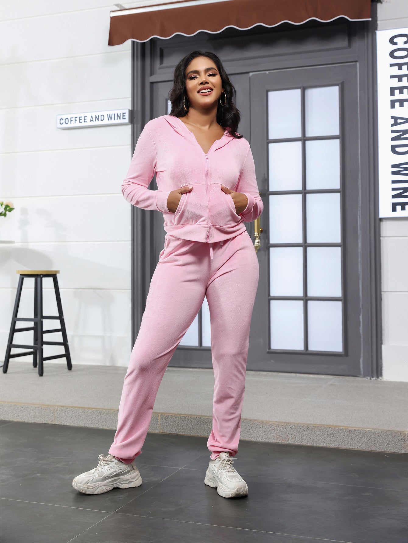 Women's Fashion Casual Velvet Hooded Women's Two-Piece Tracksuits 3