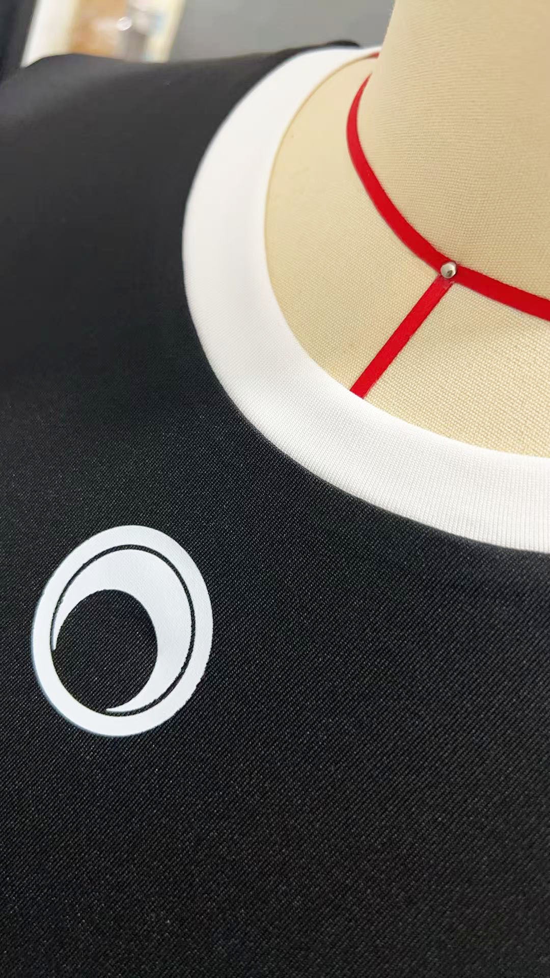 Black And White Patchwork Round Neck Moon Print Tight Fitting Two Piece Shorts Set 10