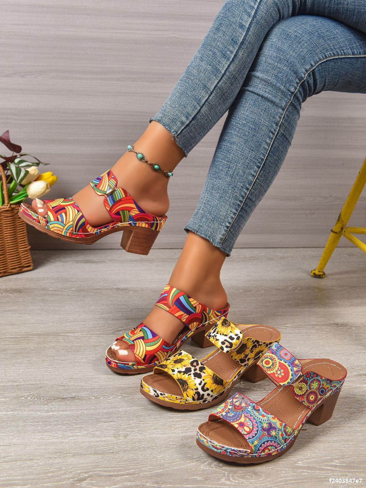 Plus Size Women Graffiti Buckled Lightweight Block Heel Sandals 4