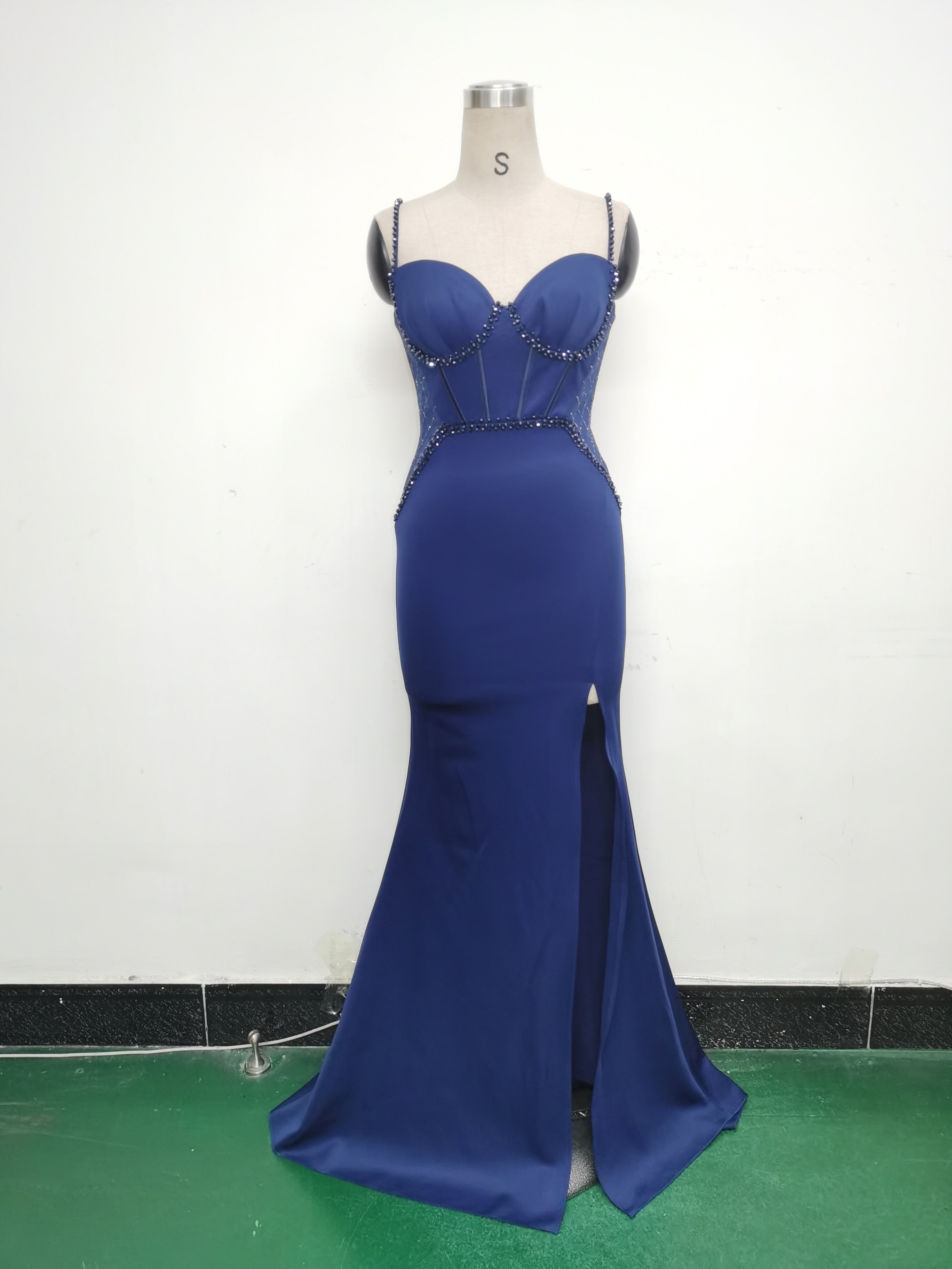 Women Strappy Heart-Shaped Lace Grid Embroidery Beaded Fishbone Formal Party Evening Dress 47