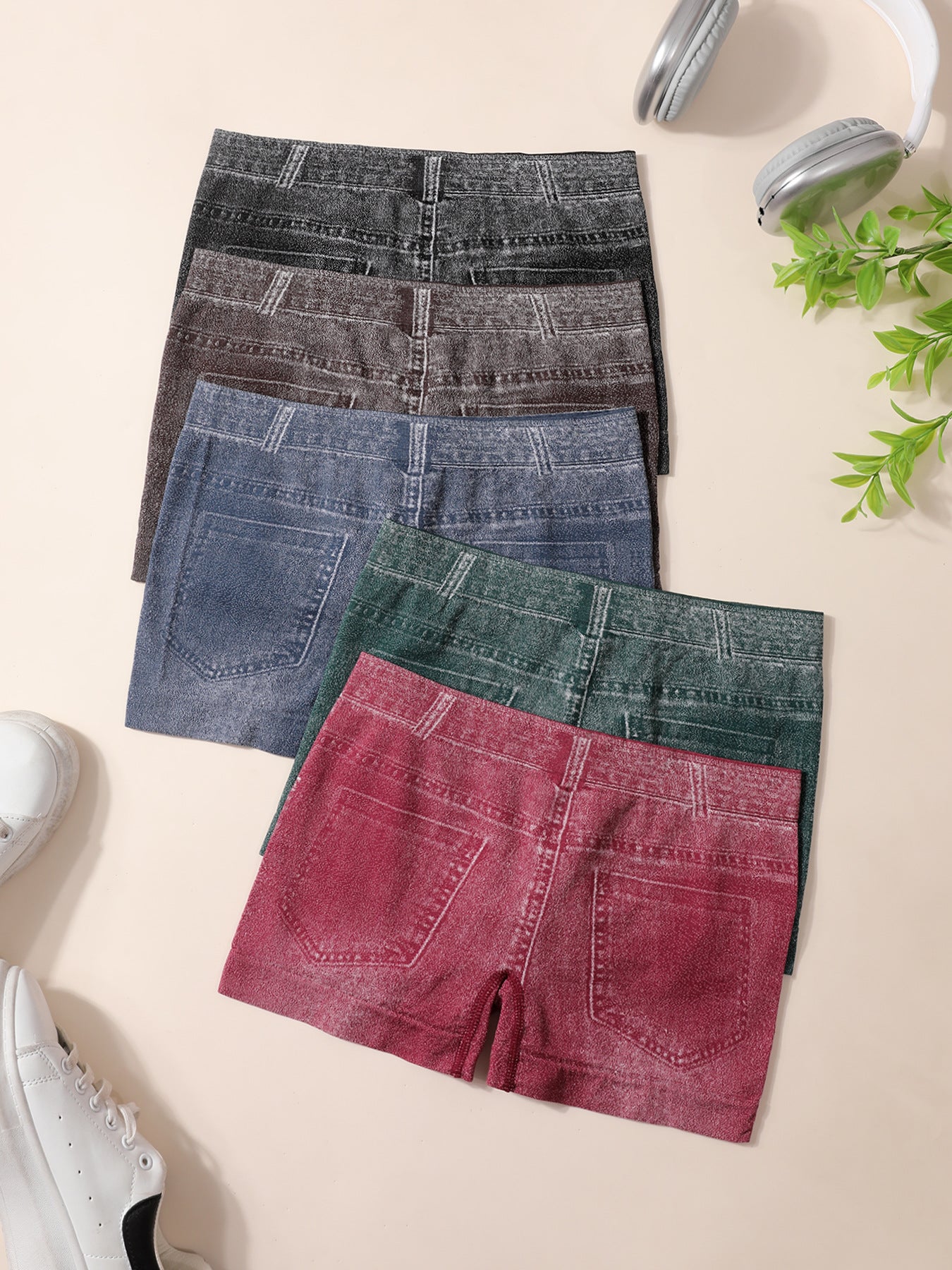 Women's Seamless Simulated Denim Pattern Print Outdoor Wear High Stretch Breathable Mid-Rise Square Leg Shorts 11