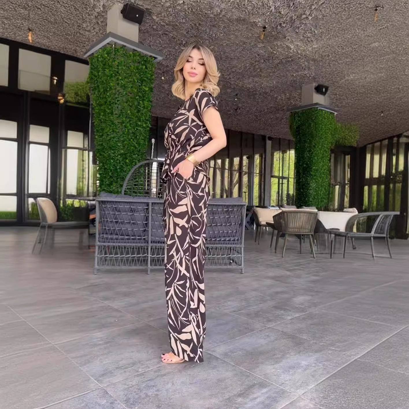 Women's Spring Summer Fashion Print Lace-Up Waist Top High Waist Wide Leg Pants Two-Piece Set 5