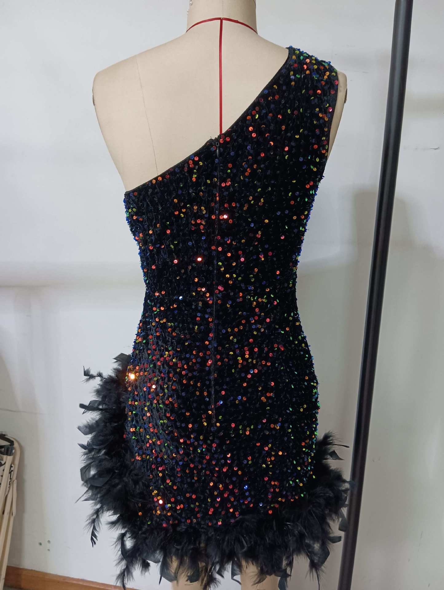 Women's Evening Dress Sexy One-Shoulder Slash Shoulder Elegant Low Back Sleeveless Bodycon Dress 9