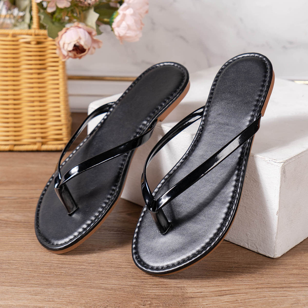 Women's Summer Sandal Slippers Outdoor Wear Strap Flat Bottom Clip Toe Design 17