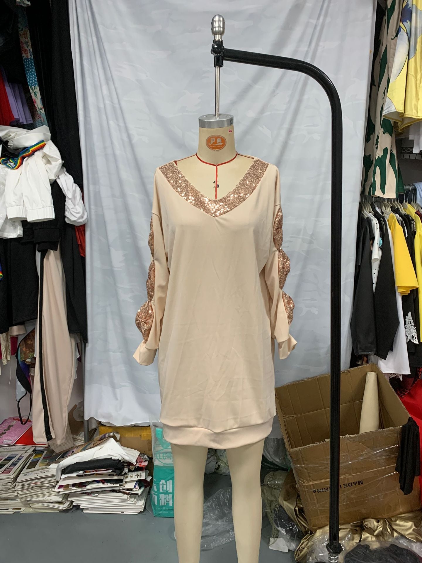 Women's Fashionable V-Neck Butterfly Decoration Sequin Dress 6