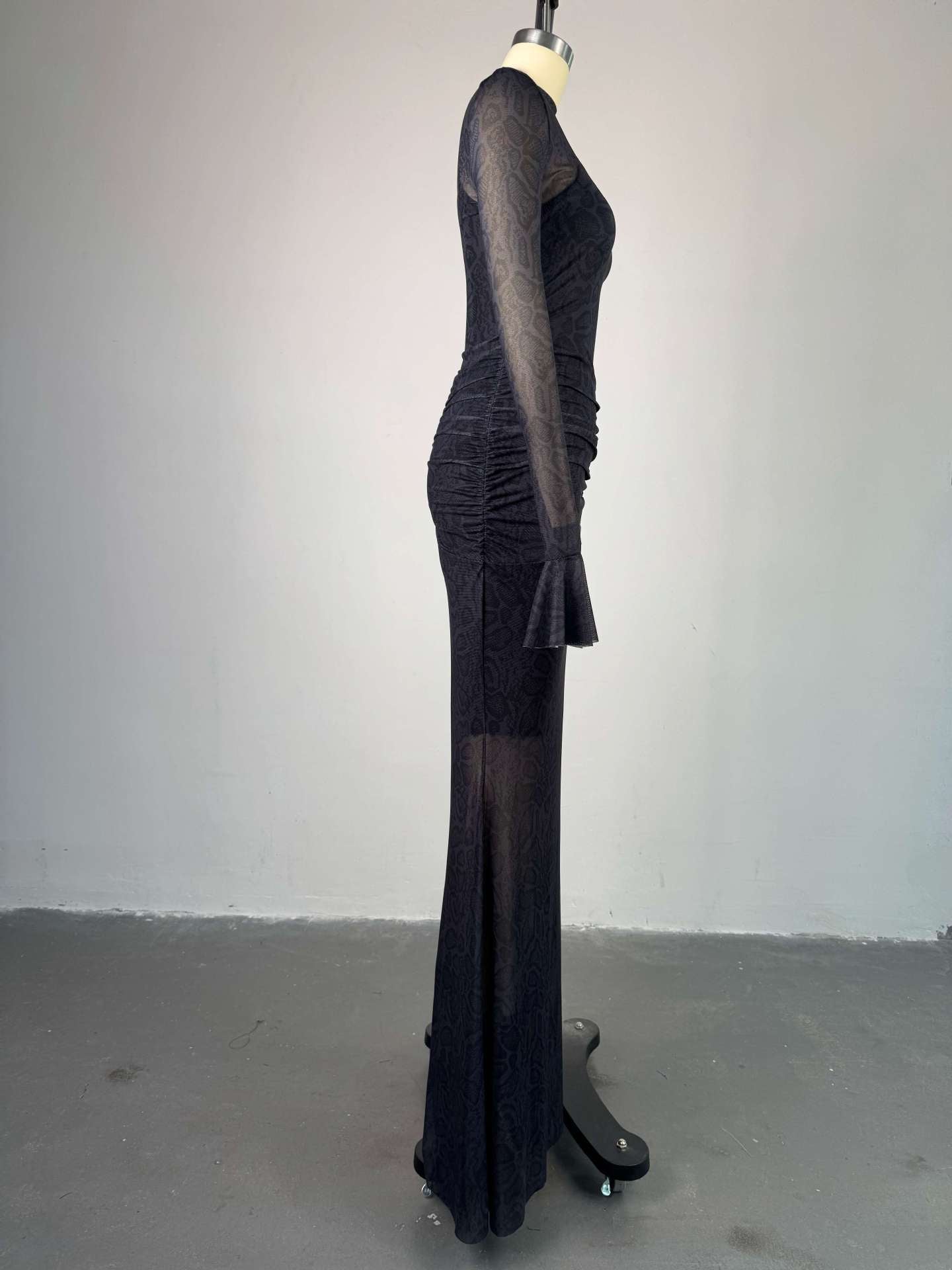 Women Elegant Half High Neck Lace Long Sleeve Bodycon Dress 4