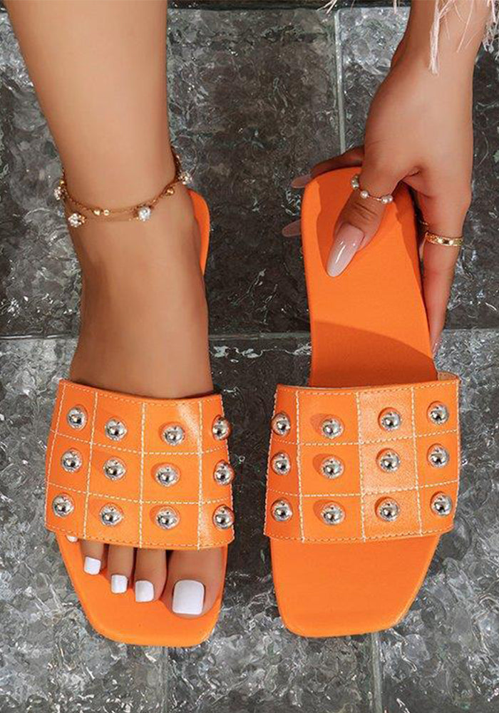 Plus Size Summer Women Riveted Flat Heel Outdoor Wear Beach Sandals
