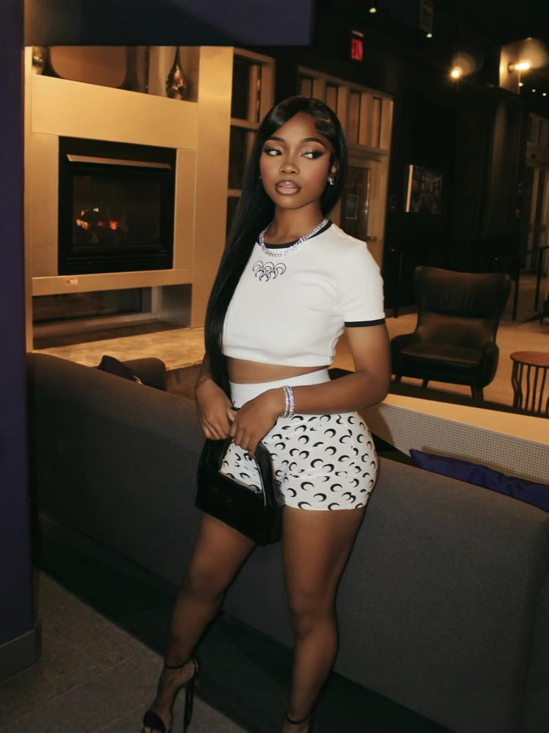 Fashion Trend Moon Print Design Stretch Slim Fit Sexy Basic Top Shorts Set 5