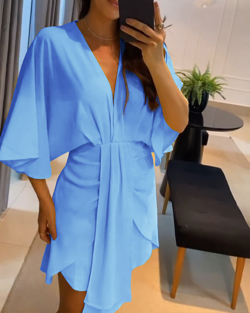 Women's solid color Bat Sleeves V-neck Slim Waist irregular dress