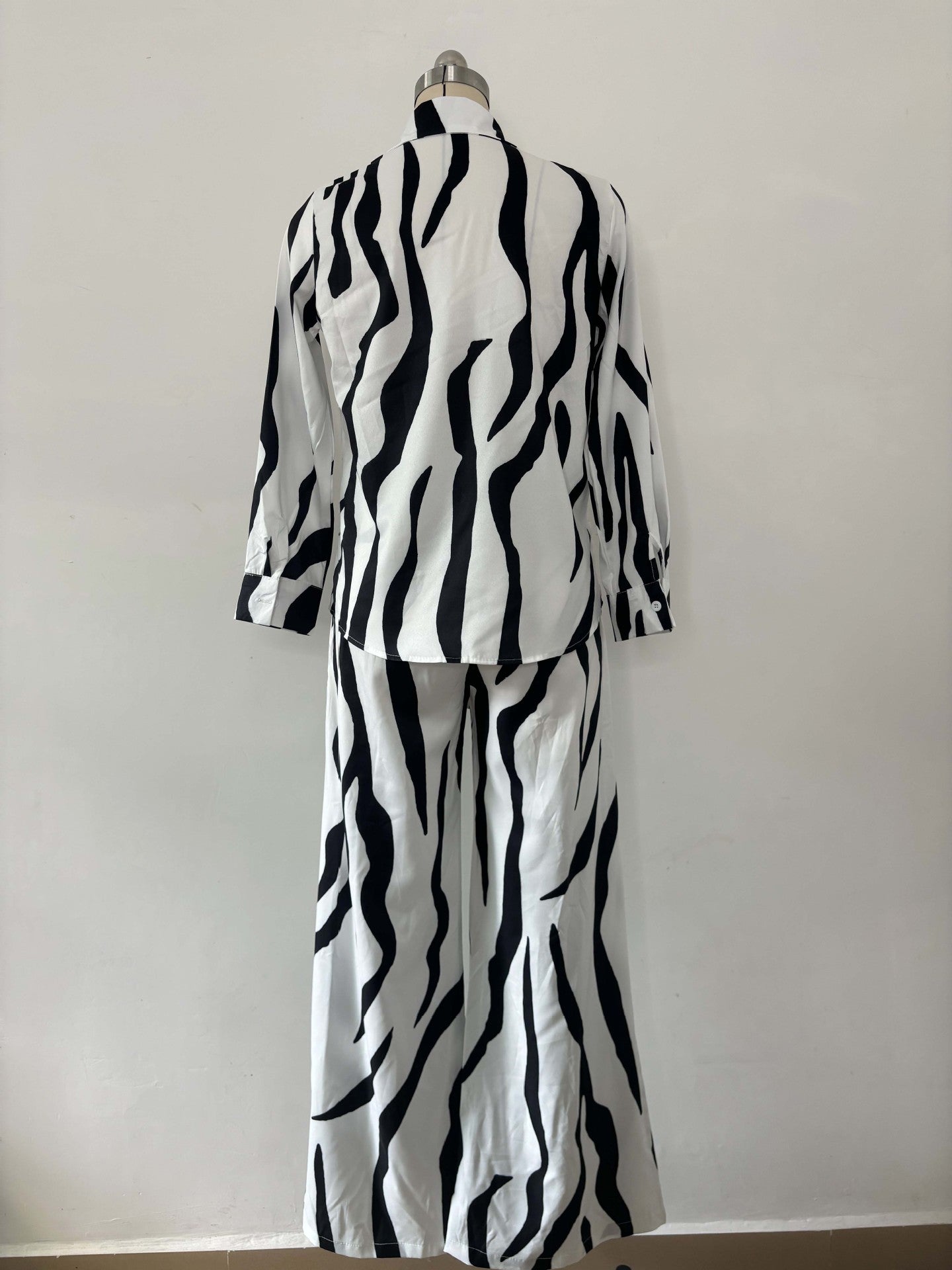 Women printed shirt and wide-leg pants Casual two-piece set 23