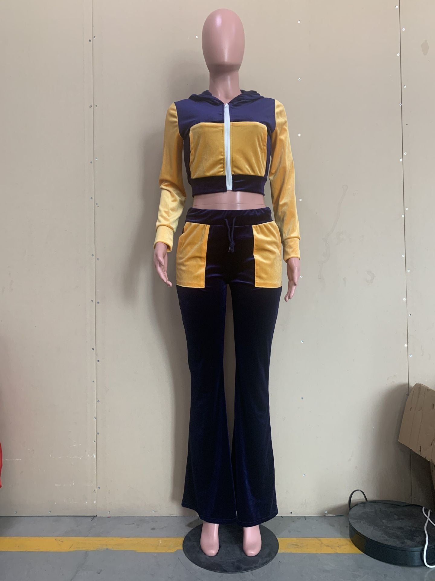 Women Solid Patchwork Crop Top and Bell Bottom Pant Two-piece Set 7