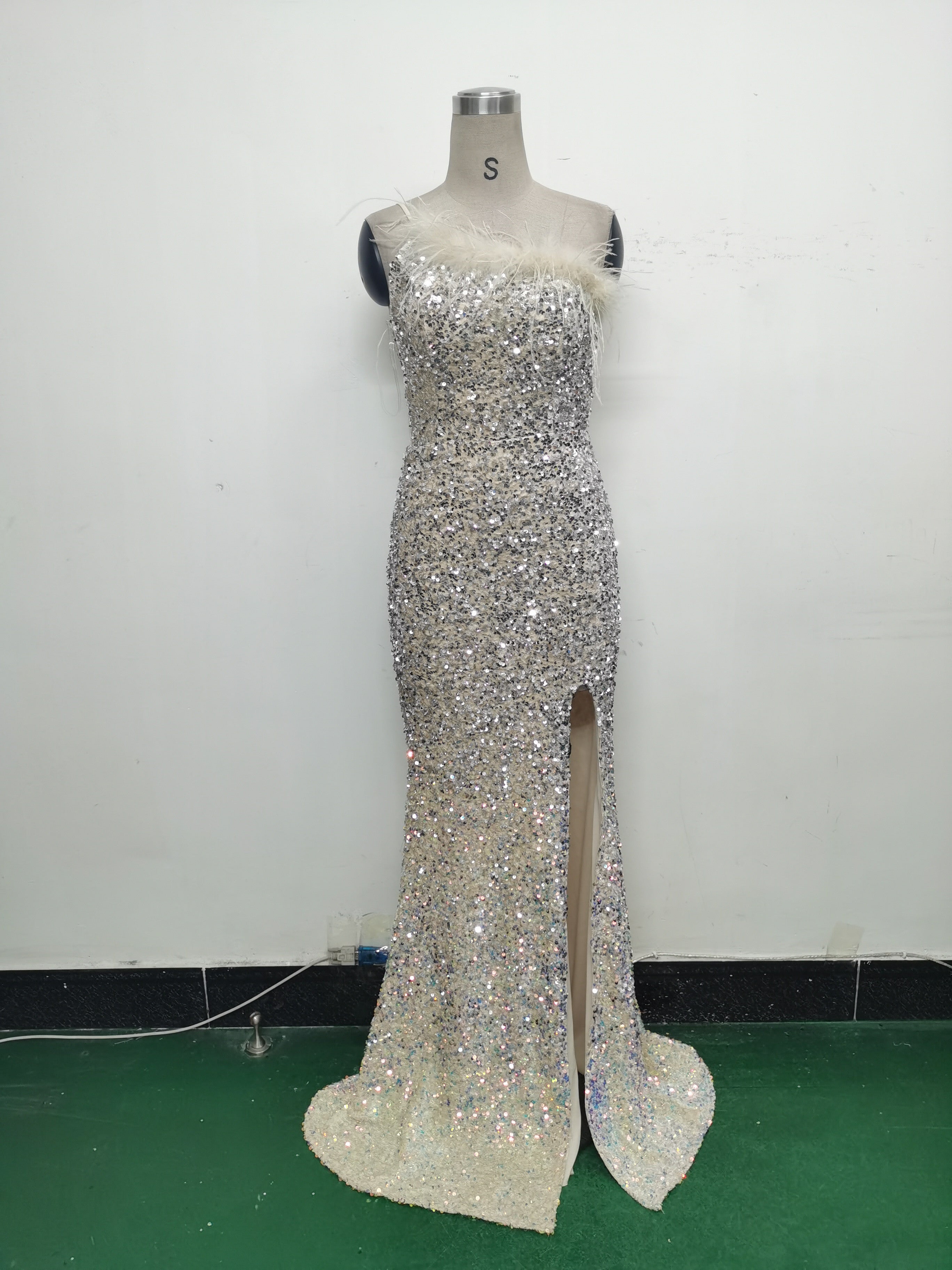 Women Ostrich Feather Beaded Evening Dress 22