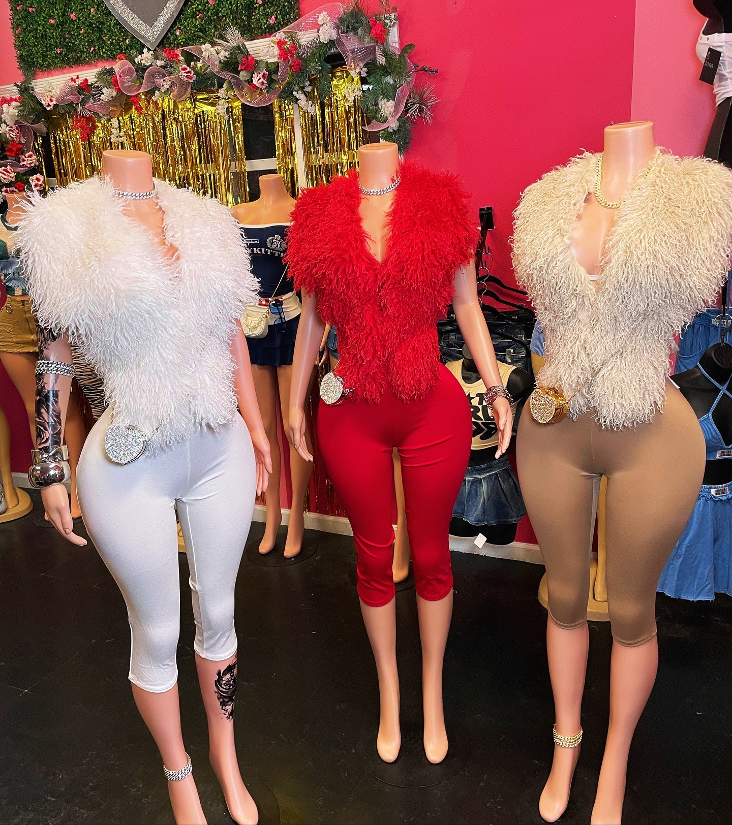 Women Sexy Fake Fur Top and Cropped Pants Set 5