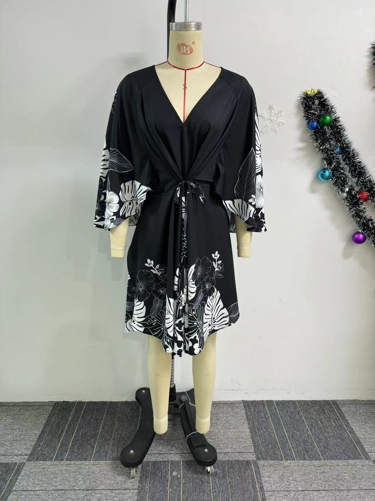 Casual fashion printing Lace-Up v-neck long sleeve dress 12