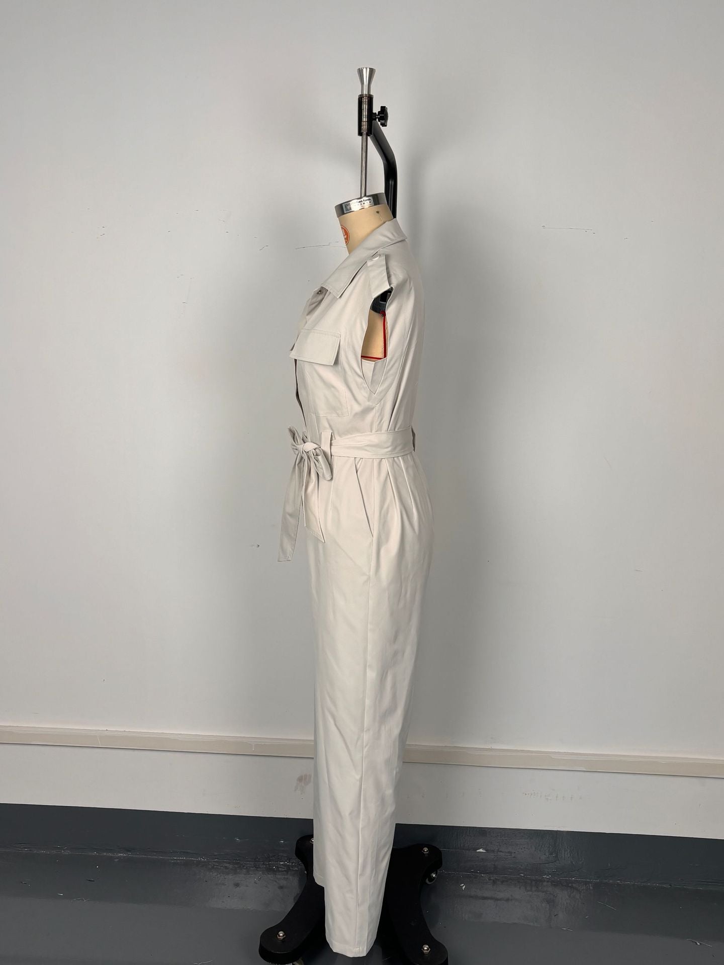 Women Sleeveless Cargo Wide Leg Jumpsuit 7