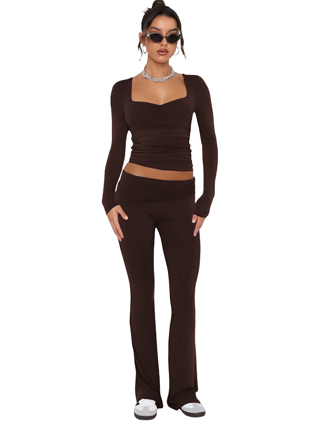 Women solid long sleeve top and bell bottom Pants two-piece suit 3