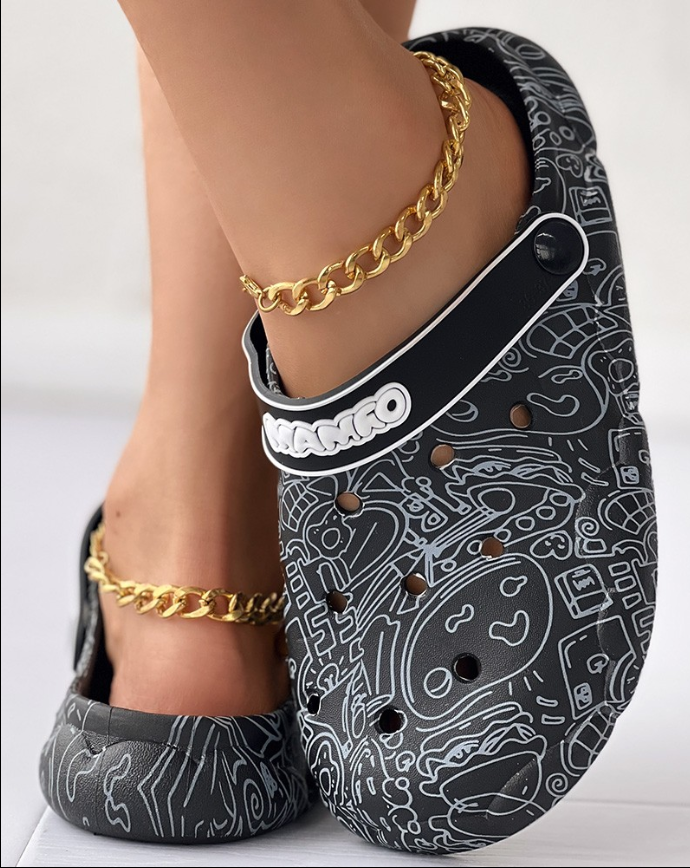 Women Outdoor Wear Print Platform Clogs 8