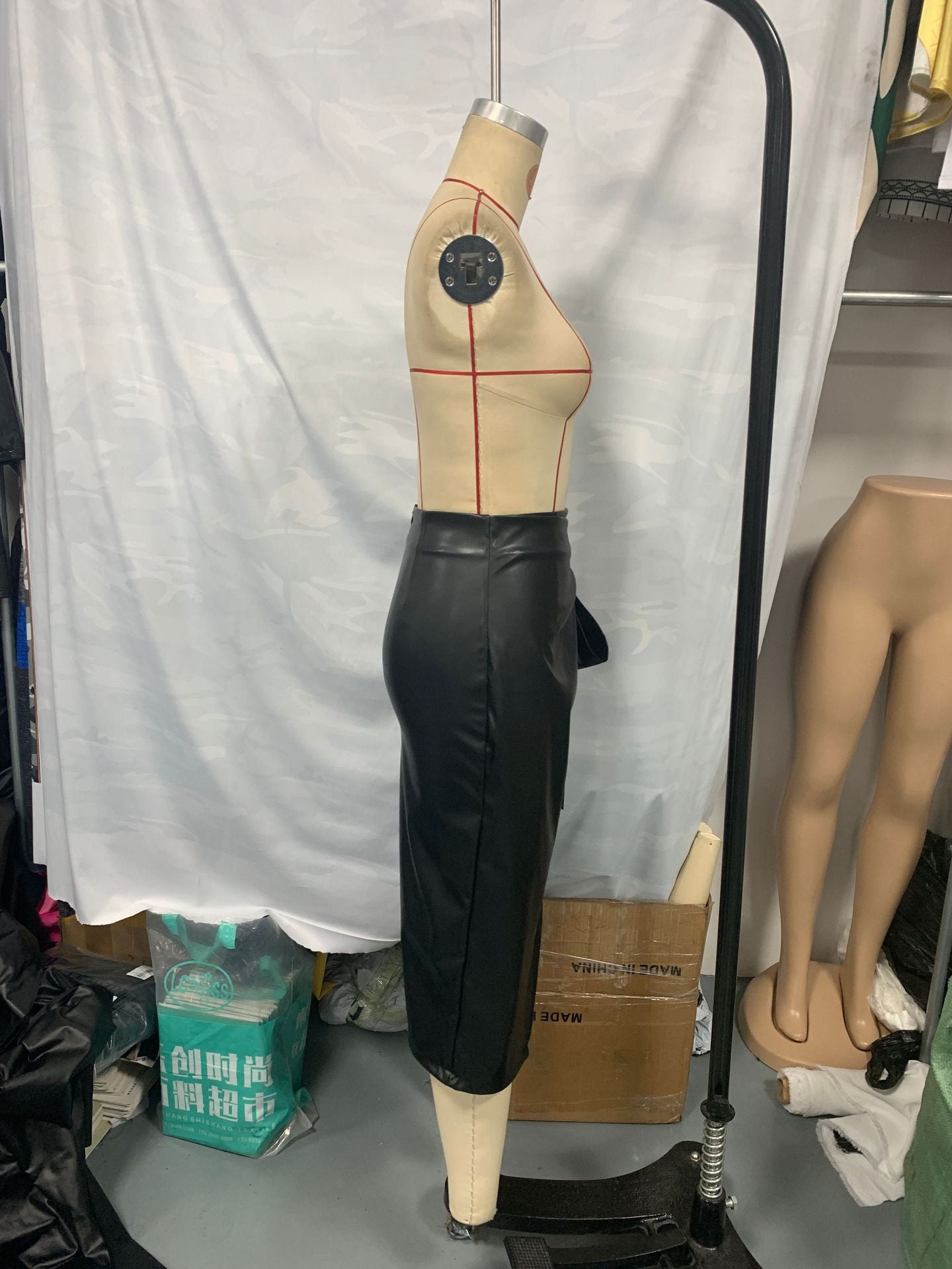 Fashion High Waist Slit Sexy PU Leather Tie-Waist Skirt 9