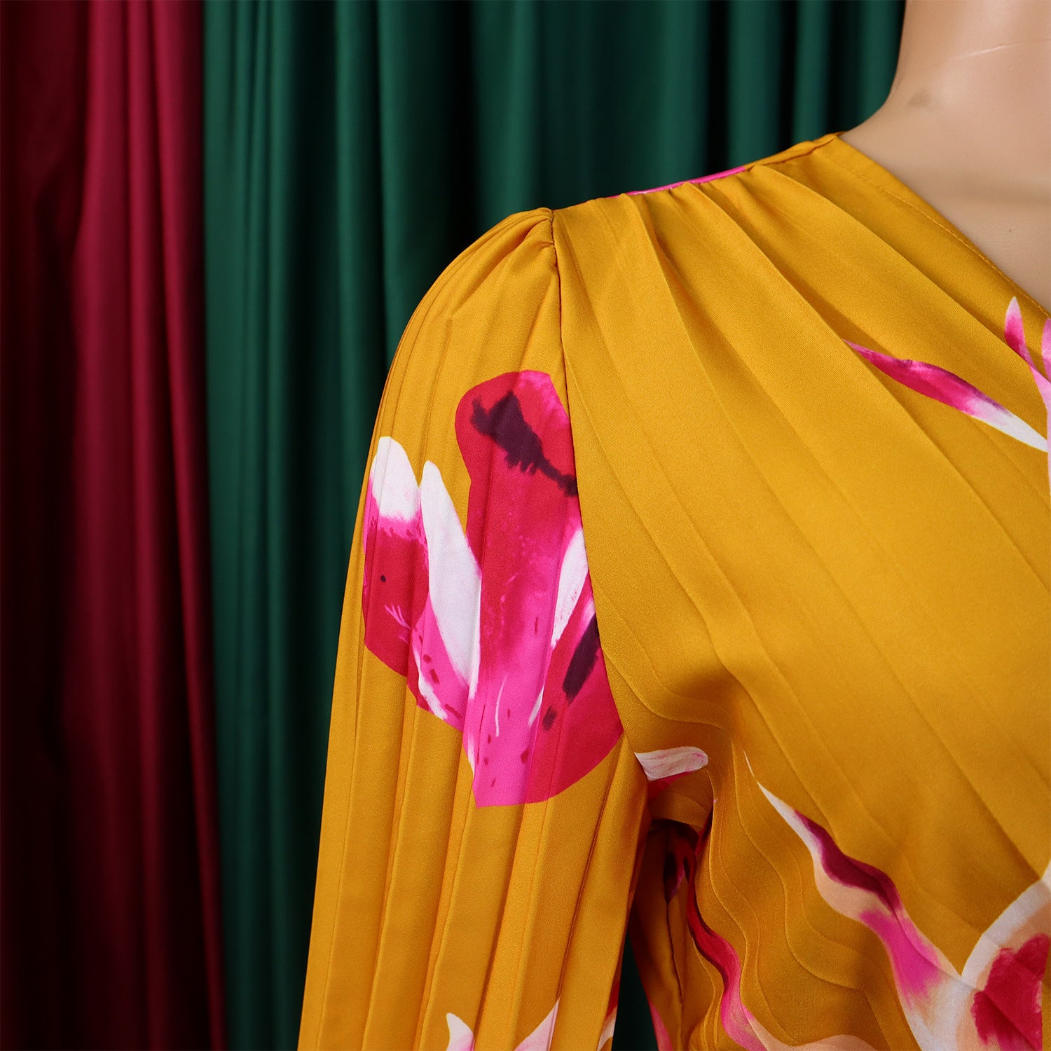 Women's V-Neck Long Sleeve Printed Pleated Chic Long Dress 22