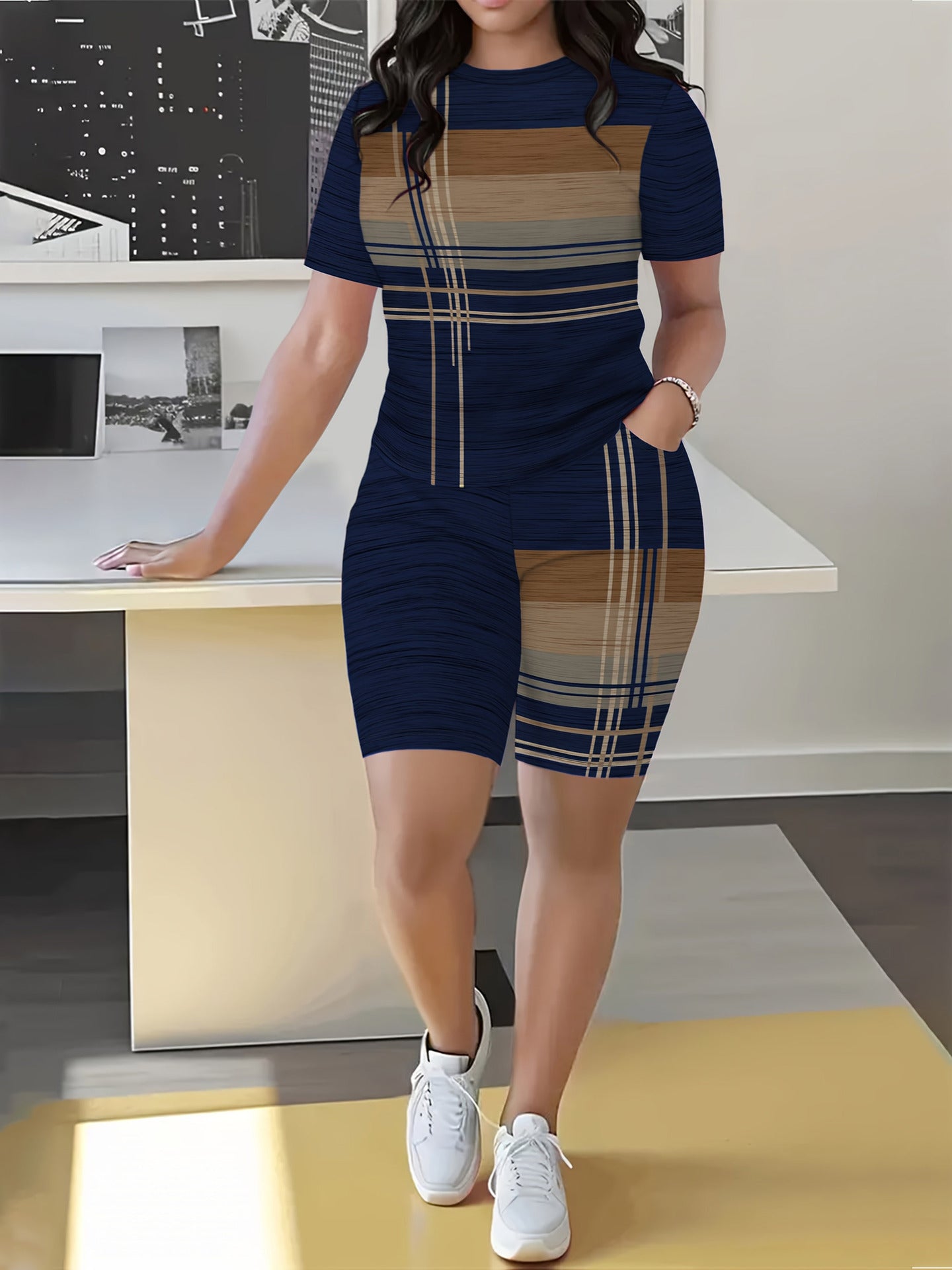 Women's Spring/Summer Geometric Stripe Round Neck T-Shirt & Tight-Fit Shorts Casual Set 6