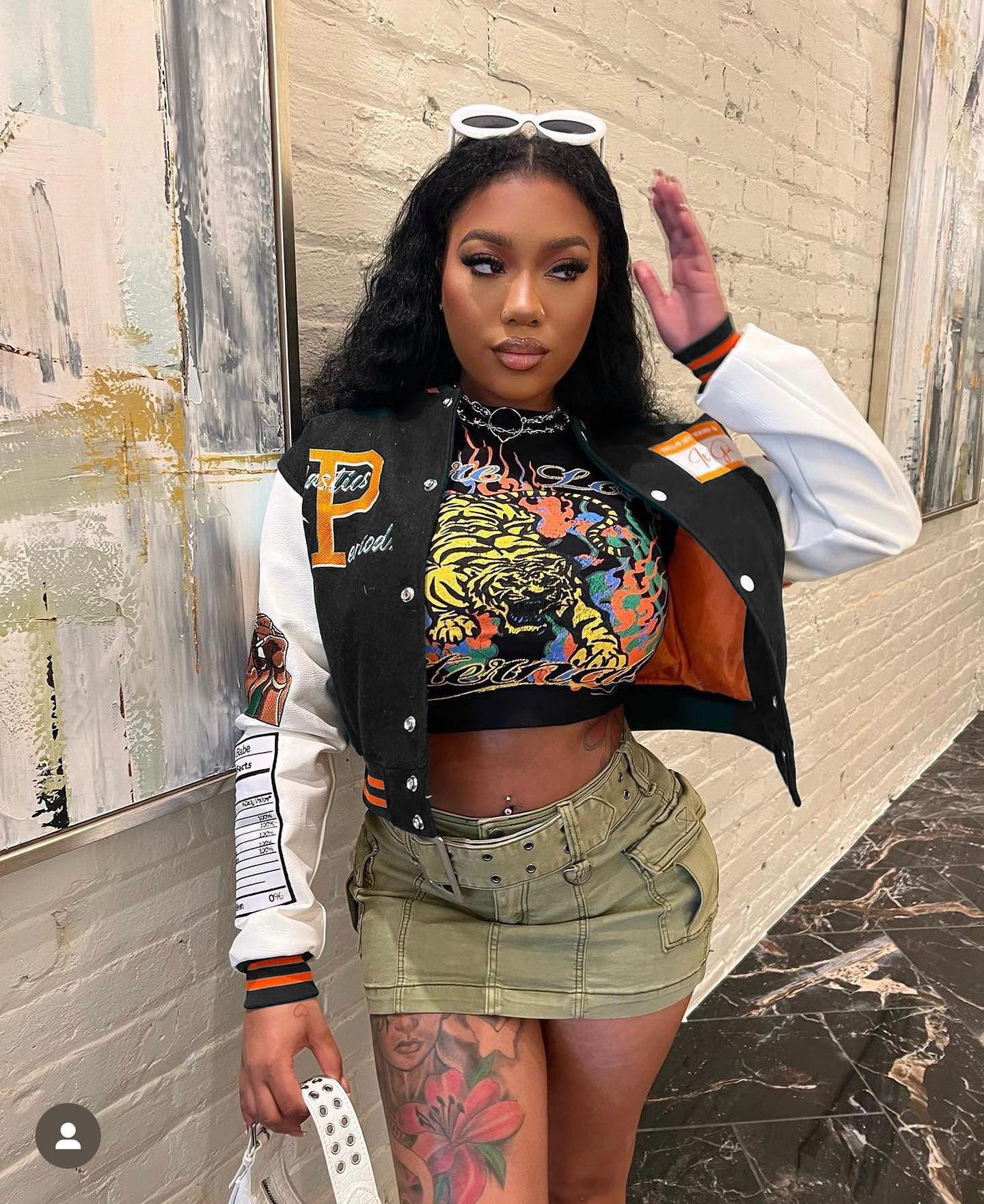 Women Fashion Velvet Print Embroidered Baseball Jacket 3