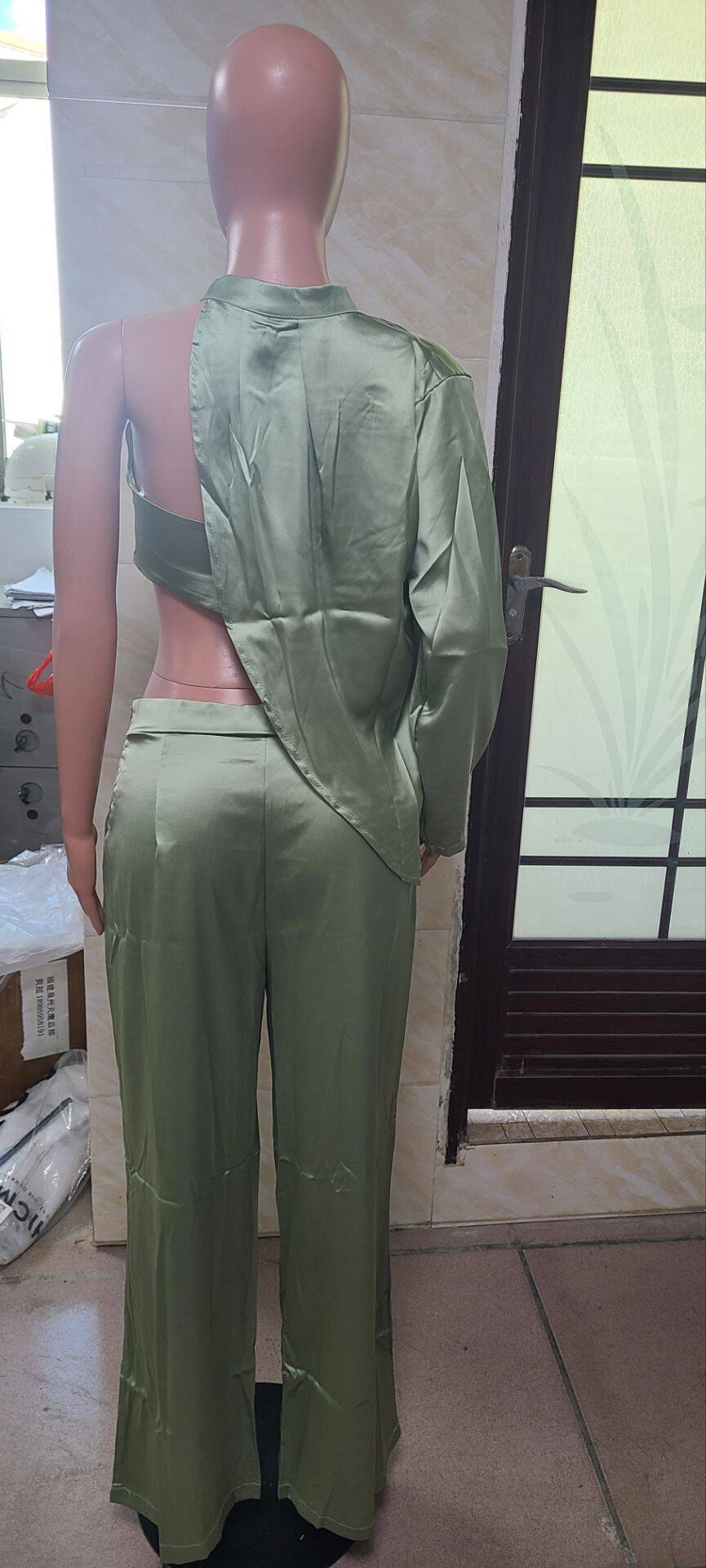 Women Elegant Halter Neck Slash Shoulder Strapless Sexy Crop Top and Wide Leg Pants Two-piece Set 10