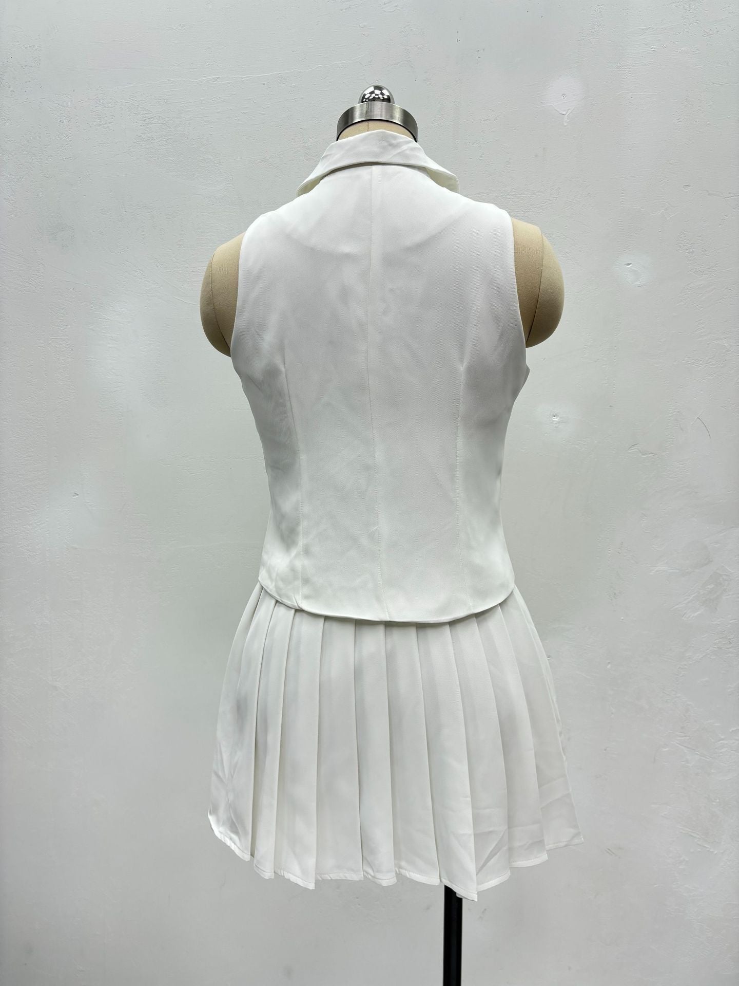 Women's Turndown Collar Sleeveless Vest Top Pleated Mini Skirt Fashion Casual Two-Piece Set 11