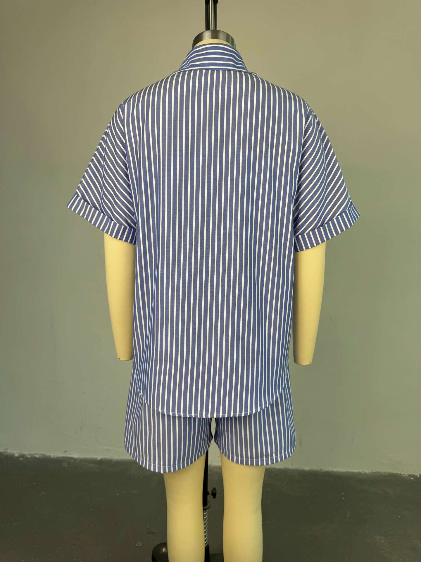 Women Summer Blue and White Striped Shirt Wide Leg Shorts Two Piece Set 3