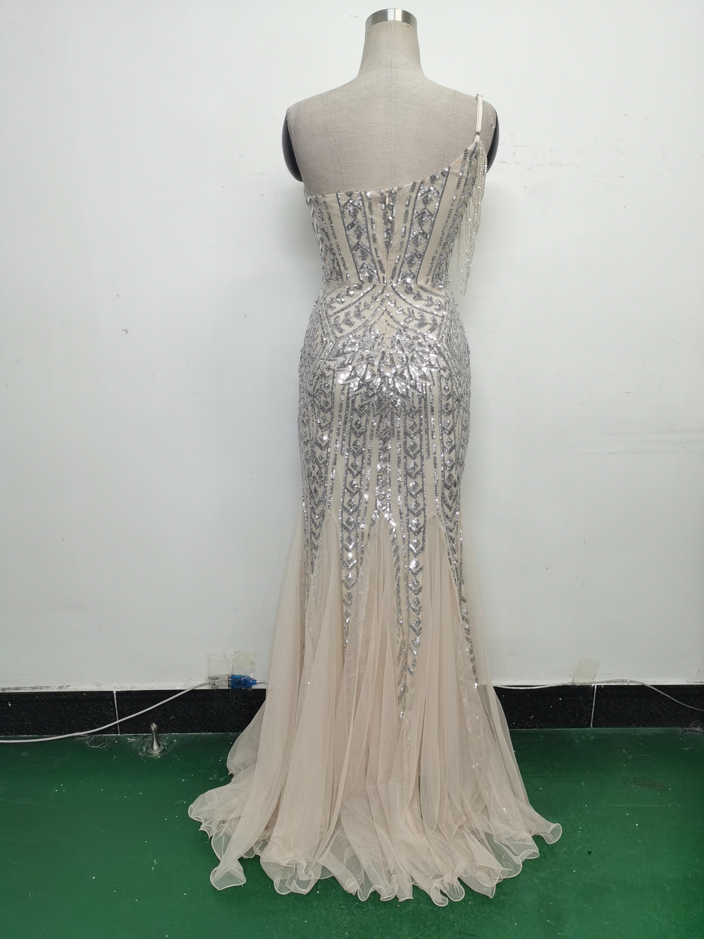 Women gift-ordered sequined mesh evening dress 31