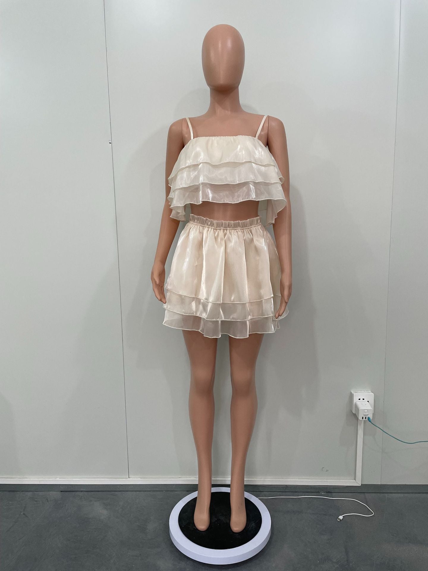 Women Solid Suspenders Top and Hakama Set 11